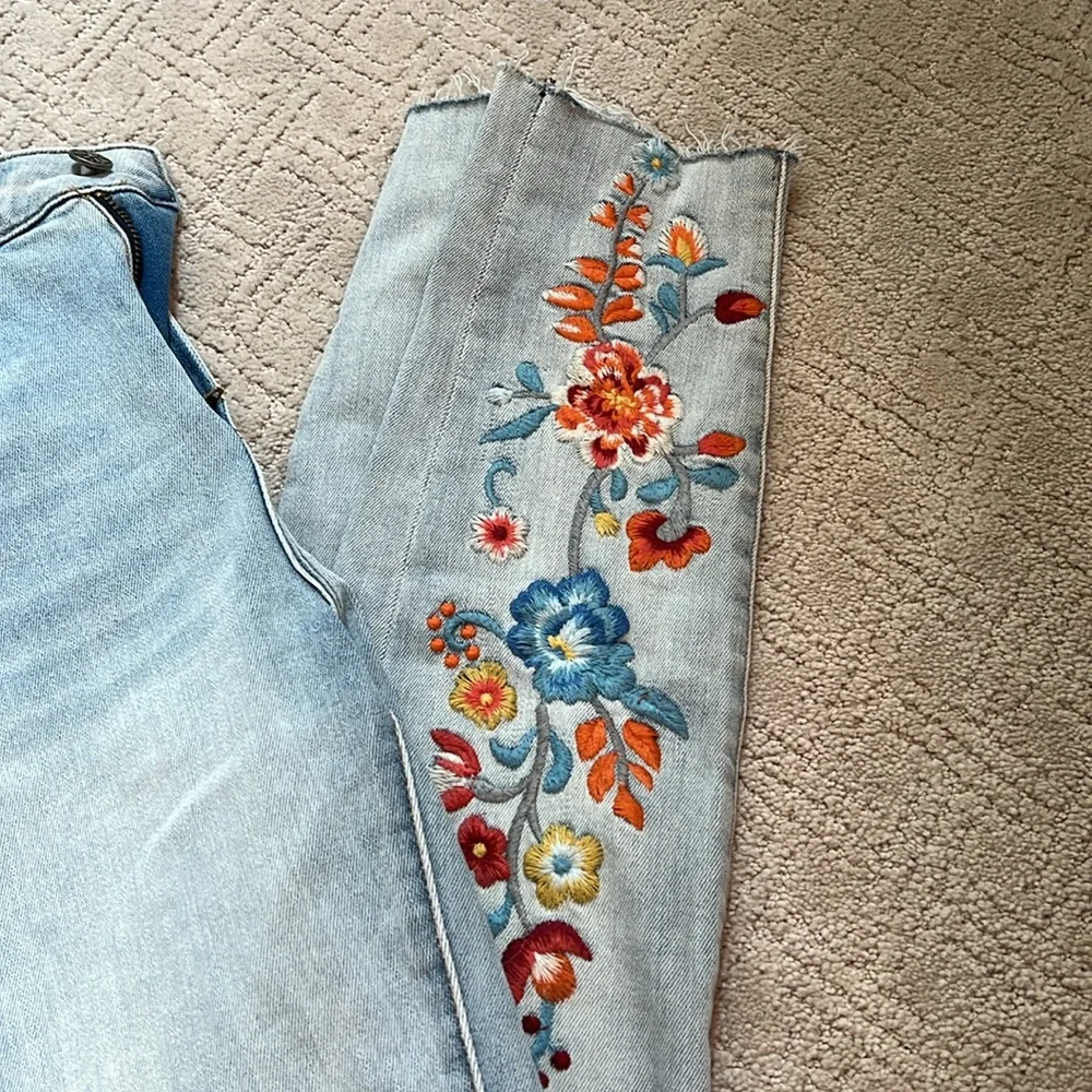 Driftwood Floral Embroidered Jeans - Picture 2 of 5